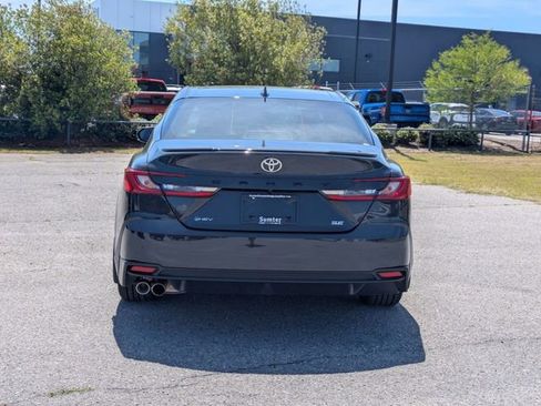 Used 2025 Toyota Camry SE FWD image 3