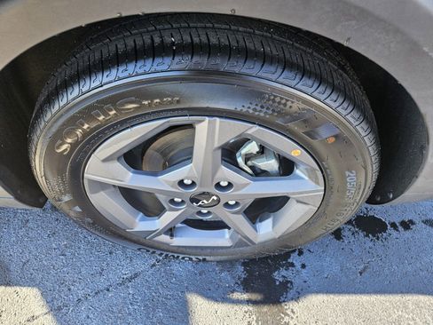 Used 2025 Kia K4 LXS image 14