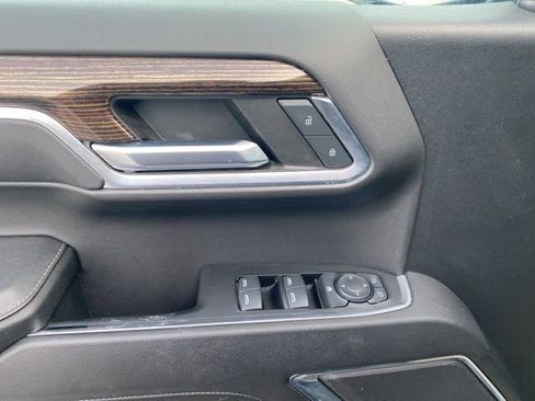 Used 2023 GMC Sierra 1500 SLE image 19