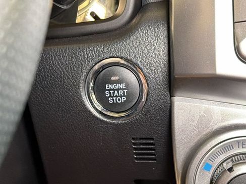 Used 2018 Toyota 4Runner Limited image 28