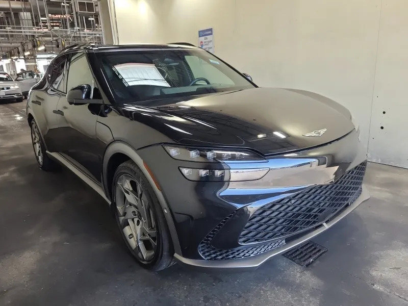Used 2023 Genesis GV60 Performance AWD/4WD image 3