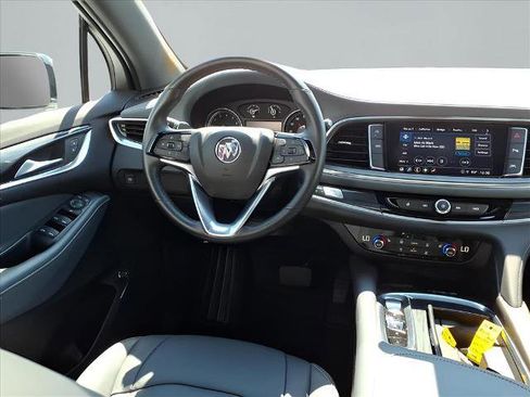 Used 2022 Buick Enclave Essence w/ Experience Buick Package image 10