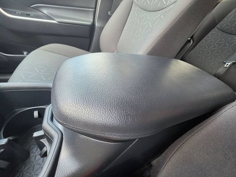 Used 2023 Toyota RAV4 XLE FWD image 23