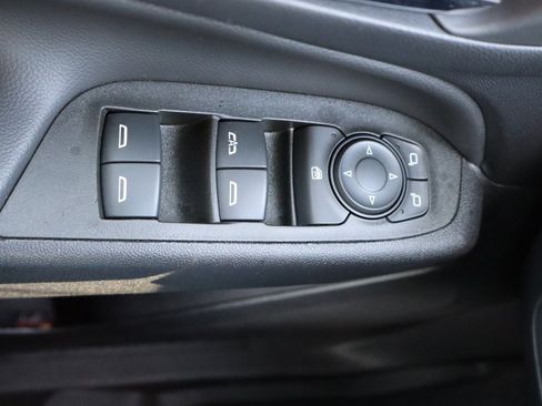 Used 2023 Chevrolet Equinox LT image 22