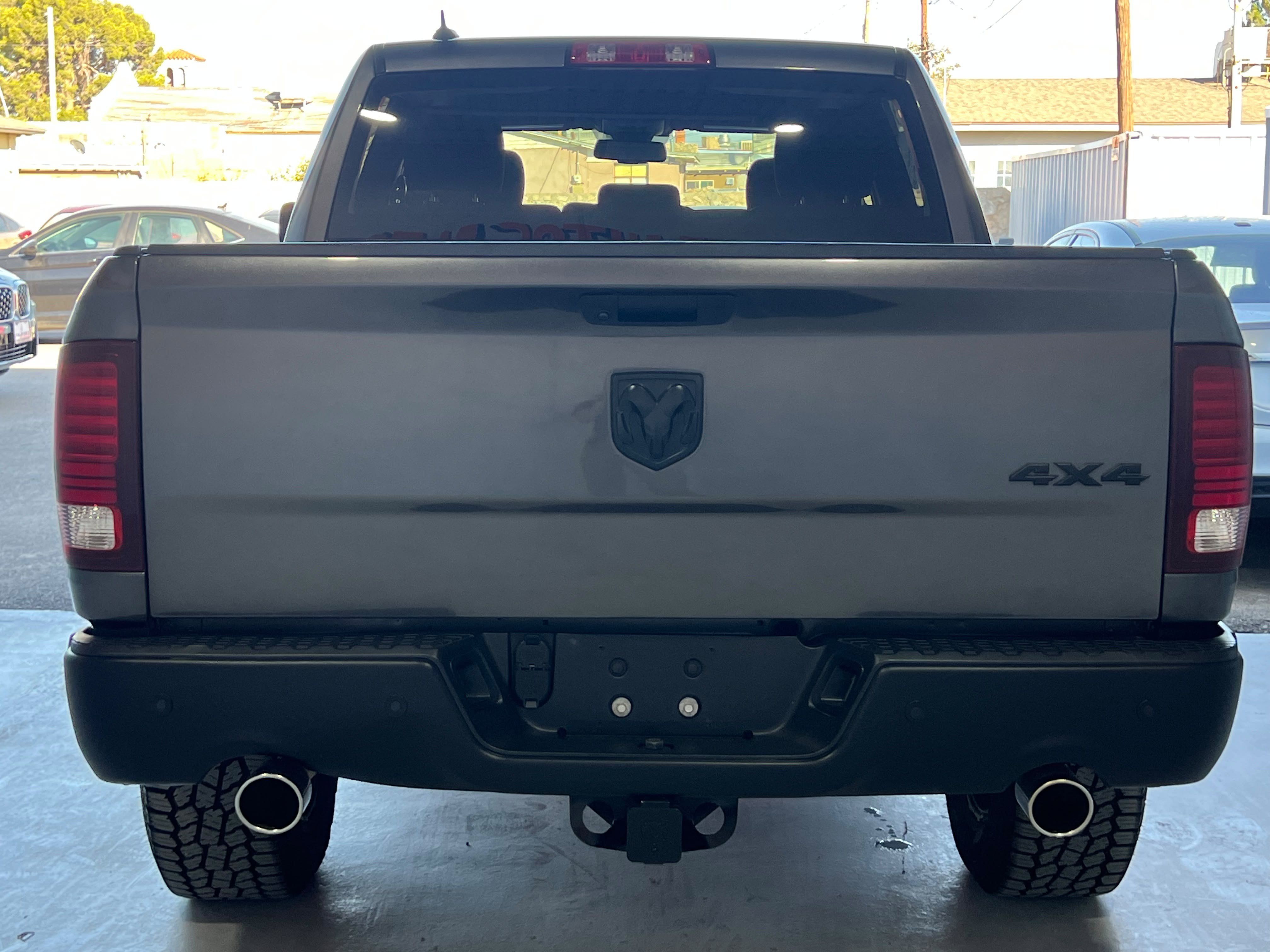Used 2021 RAM 1500 Warlock w/ Luxury Group AWD/4WD image 3