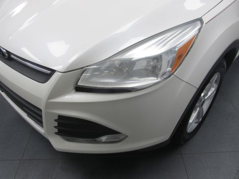 Used 2014 Ford Escape SE w/ Equipment Group 201A image 9