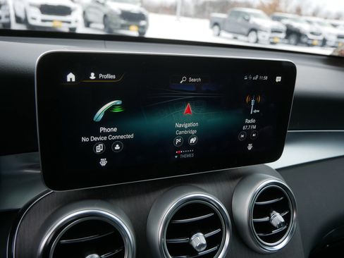 Used 2022 Mercedes-Benz GLC 300 4MATIC w/ Multimedia Package Lite image 33