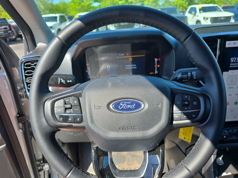 Used 2024 Ford Ranger XLT AWD/4WD image 18