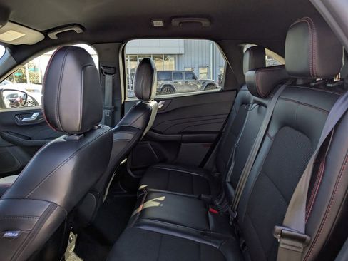 Used 2025 Ford Escape ST-Line image 11