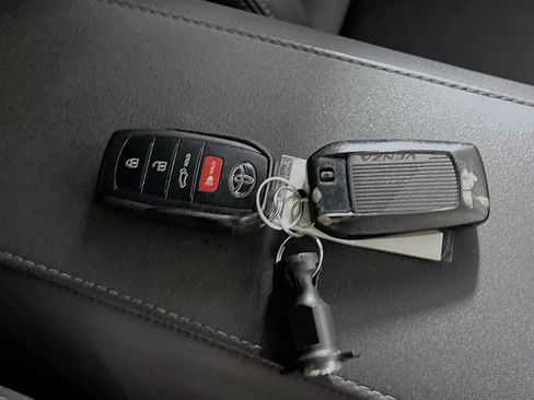 Used 2024 Toyota Venza Nightshade AWD/4WD image 36