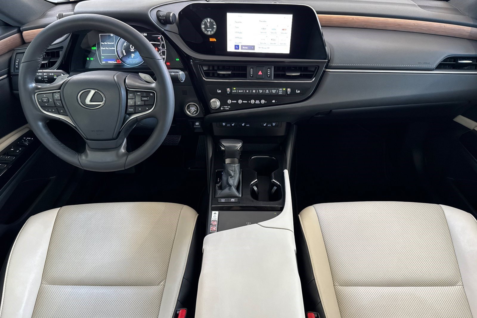 Certified 2024 Lexus ES 300h w/ Premium Package FWD image 17