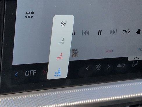 Certified 2025 Ford Explorer Platinum w/ Ultimate Package image 22