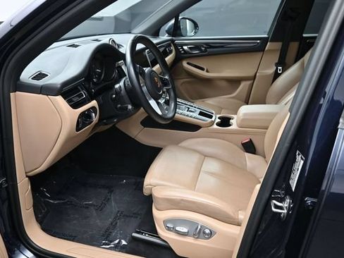 Used 2021 Porsche Macan AWD/4WD image 18