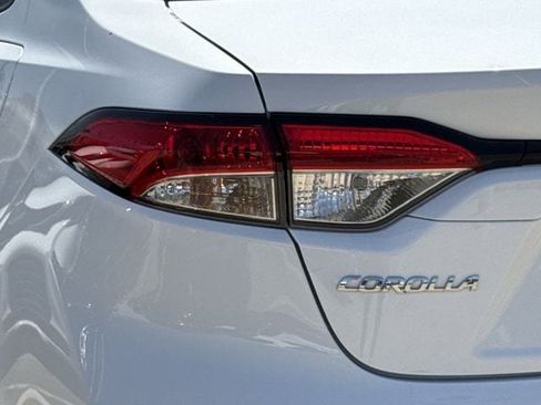 Used 2024 Toyota Corolla LE FWD image 6