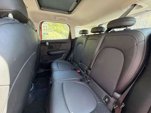 Used 2024 MINI Cooper Countryman FWD image 23