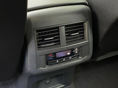 Used 2023 Volkswagen Atlas SE FWD image 28