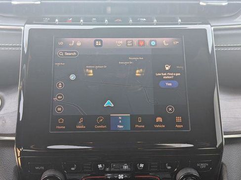 Certified 2022 Jeep Grand Cherokee Overland AWD/4WD image 25