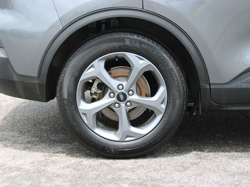 Used 2025 Ford Escape ST-Line FWD image 13