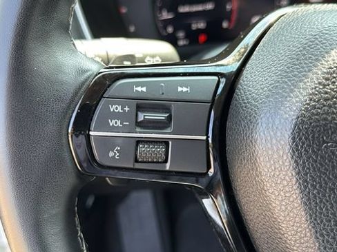 Used 2024 Honda Civic Touring image 13