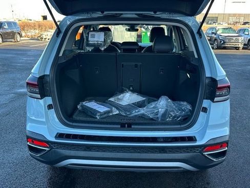 New 2026 Volkswagen Taos SEL image 17