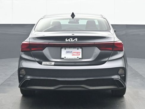 Used 2024 Kia Forte LXS image 5