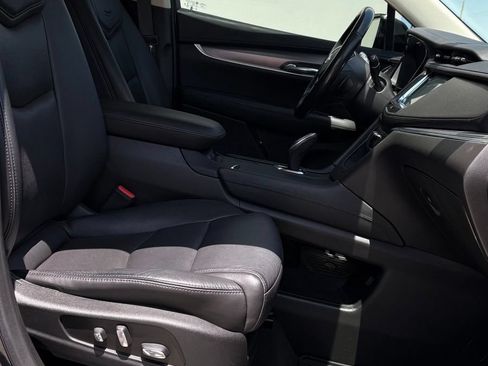 Used 2019 Cadillac XT5 Luxury FWD image 16
