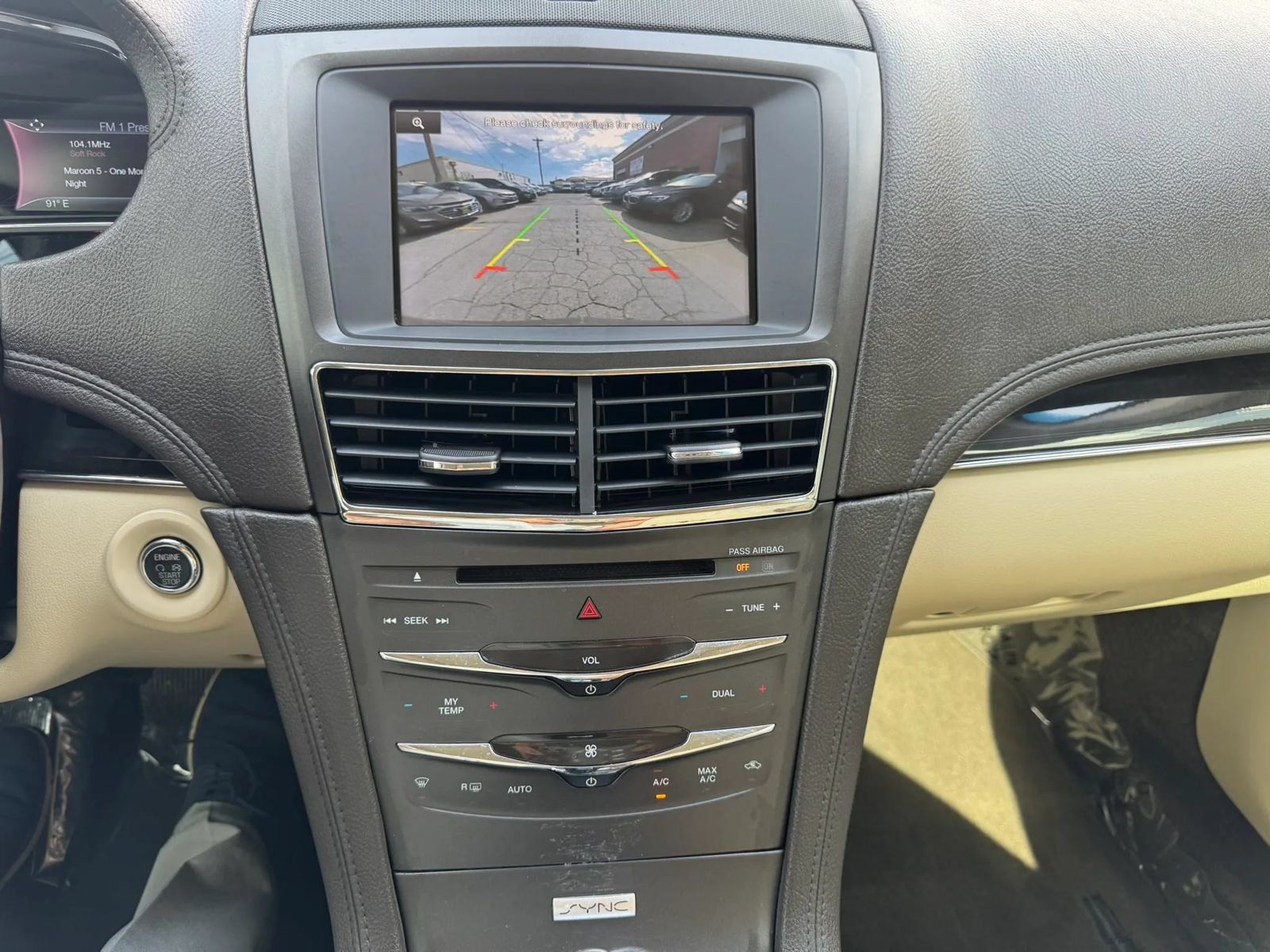 Used 2015 Lincoln MKT AWD w/ Equipment Group 201A image 23