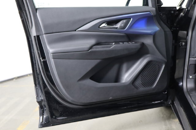 Used 2024 Chevrolet Equinox EV LT FWD image 19