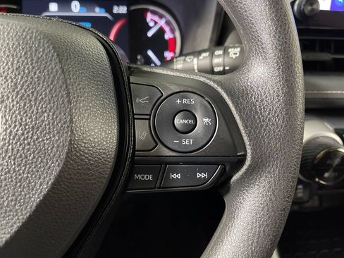 Certified 2025 Toyota RAV4 XLE FWD image 27