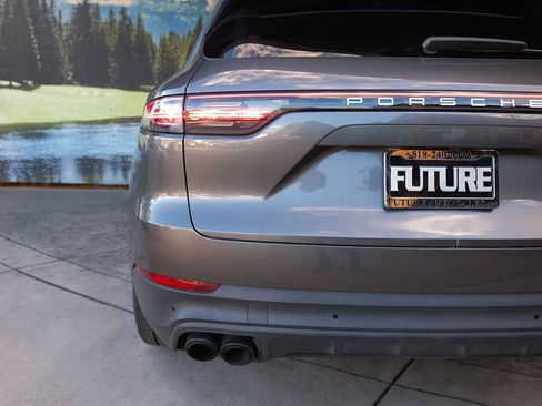 Used 2019 Porsche Cayenne image 21