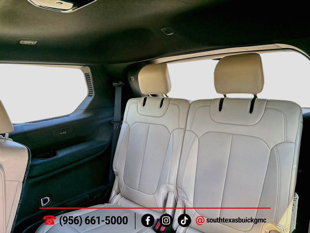 Used 2023 Jeep Grand Cherokee L Limited w/ Luxury Tech Group II RWD image 26