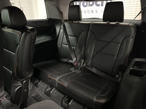 Used 2023 GMC Acadia AT4 w/ Technology Package image 37