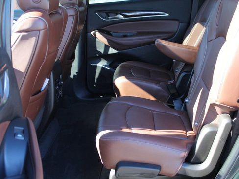 Used 2021 Buick Enclave Avenir w/ Avenir Technology Package image 5