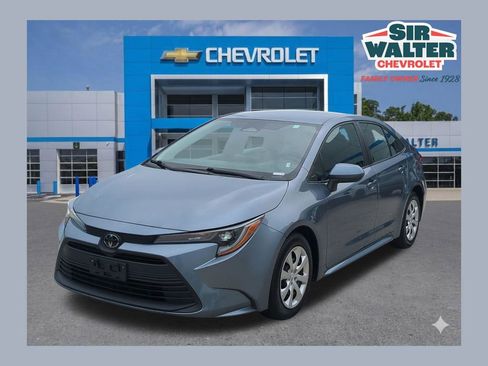 Used 2024 Toyota Corolla LE FWD image 1