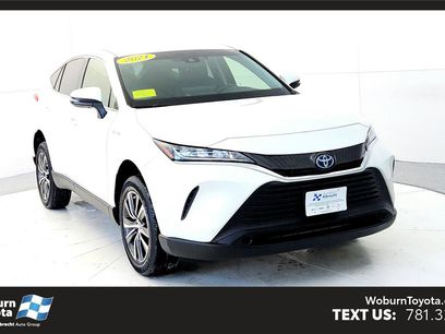 Used 2021 Toyota Venza LE w/ Carpet Mat Package (TMS)