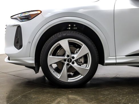 New 2025 Audi Q5 Premium Plus image 10