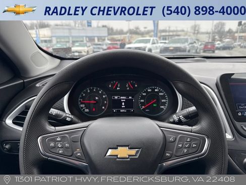Used 2024 Chevrolet Malibu LT FWD image 6