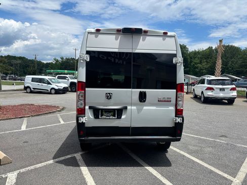 Used 2022 RAM ProMaster 2500 FWD image 12