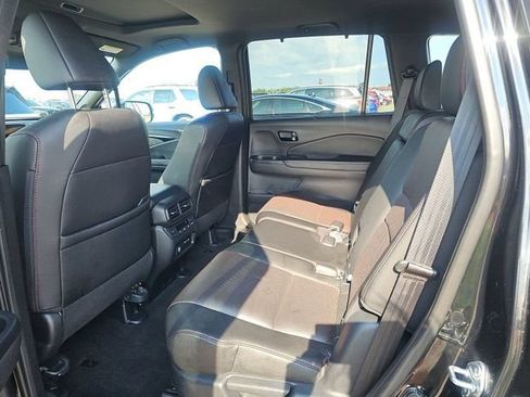 Used 2024 Honda Passport Black Edition image 4