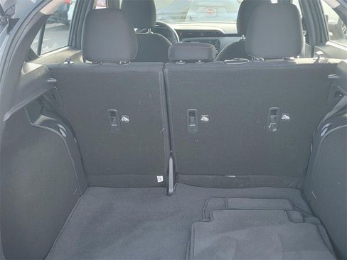 Certified 2023 Nissan Kicks SR image 9