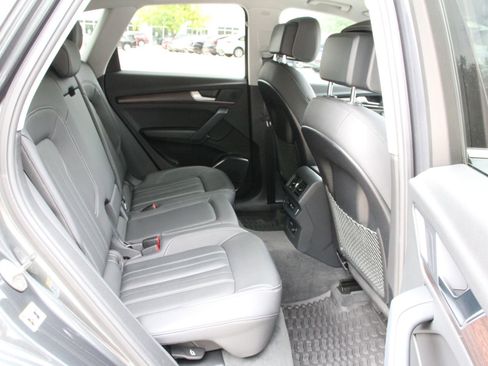 Used 2023 Audi Q5 2.0T Premium w/ Convenience Package AWD/4WD image 36