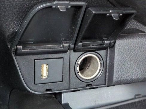 Used 2023 Toyota Camry SE FWD image 21