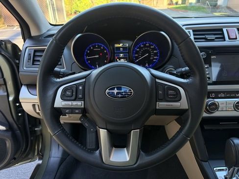 Used 2017 Subaru Outback 2.5i Limited w/ Popular Package #5 image 7