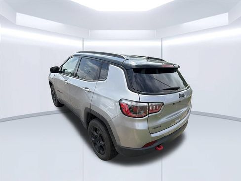 Used 2023 Jeep Compass Trailhawk AWD/4WD image 4