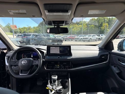 Certified 2026 Nissan Rogue SL AWD/4WD image 23