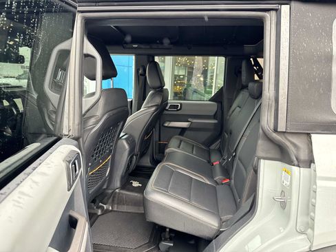 Used 2021 Ford Bronco Badlands image 19