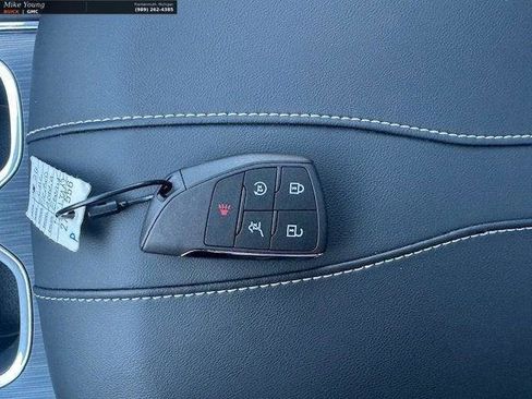 New 2026 GMC Acadia Elevation w/ Super Cruise Package image 29