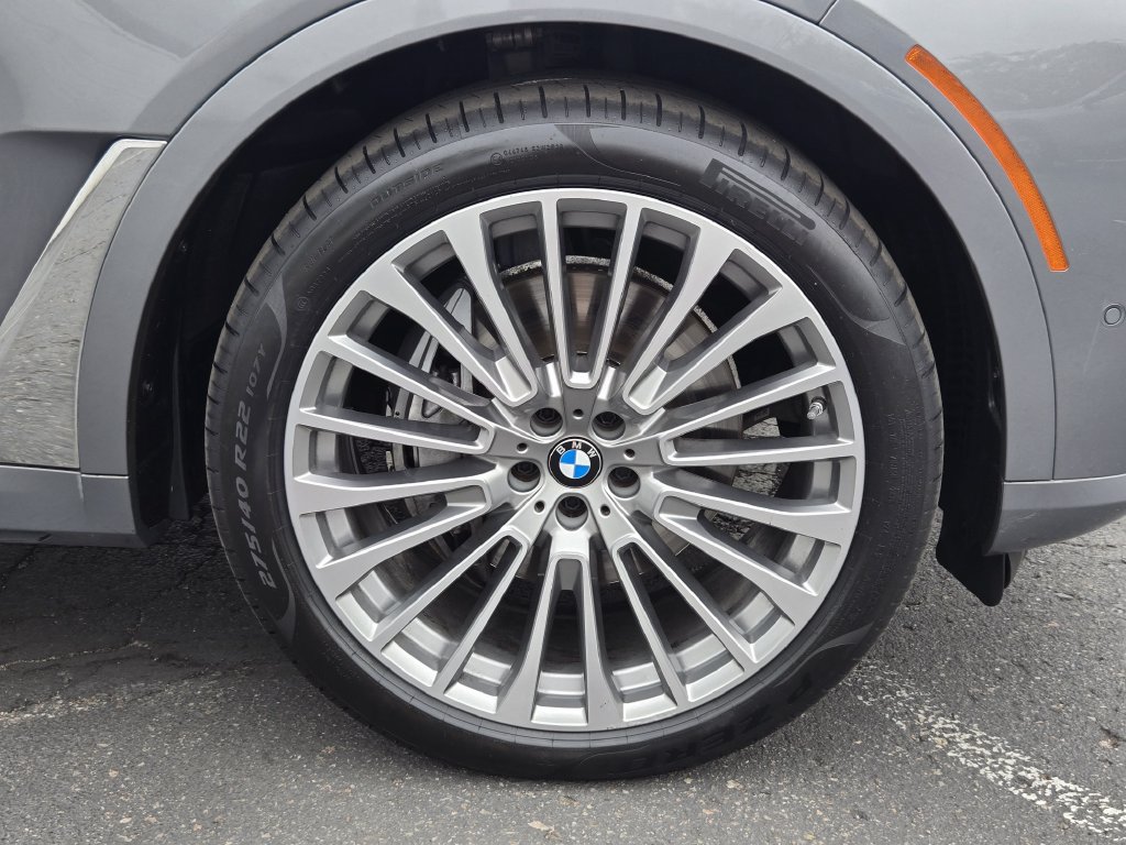 Used 2024 BMW X7 xDrive40i w/ Executive Package AWD/4WD image 11