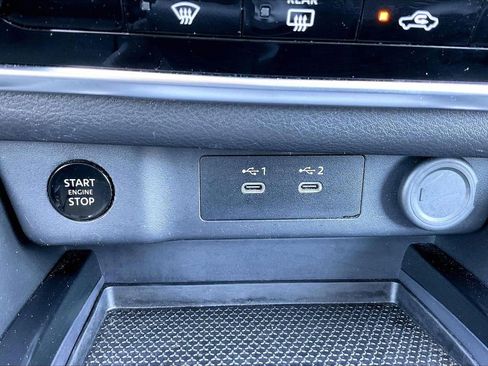 Used 2024 Nissan Rogue S FWD image 17