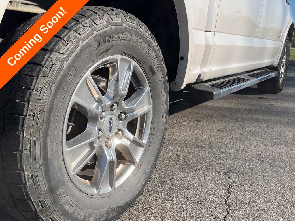 Used 2017 Ford F150 Lariat w/ Equipment Group 502A Luxury AWD/4WD image 15